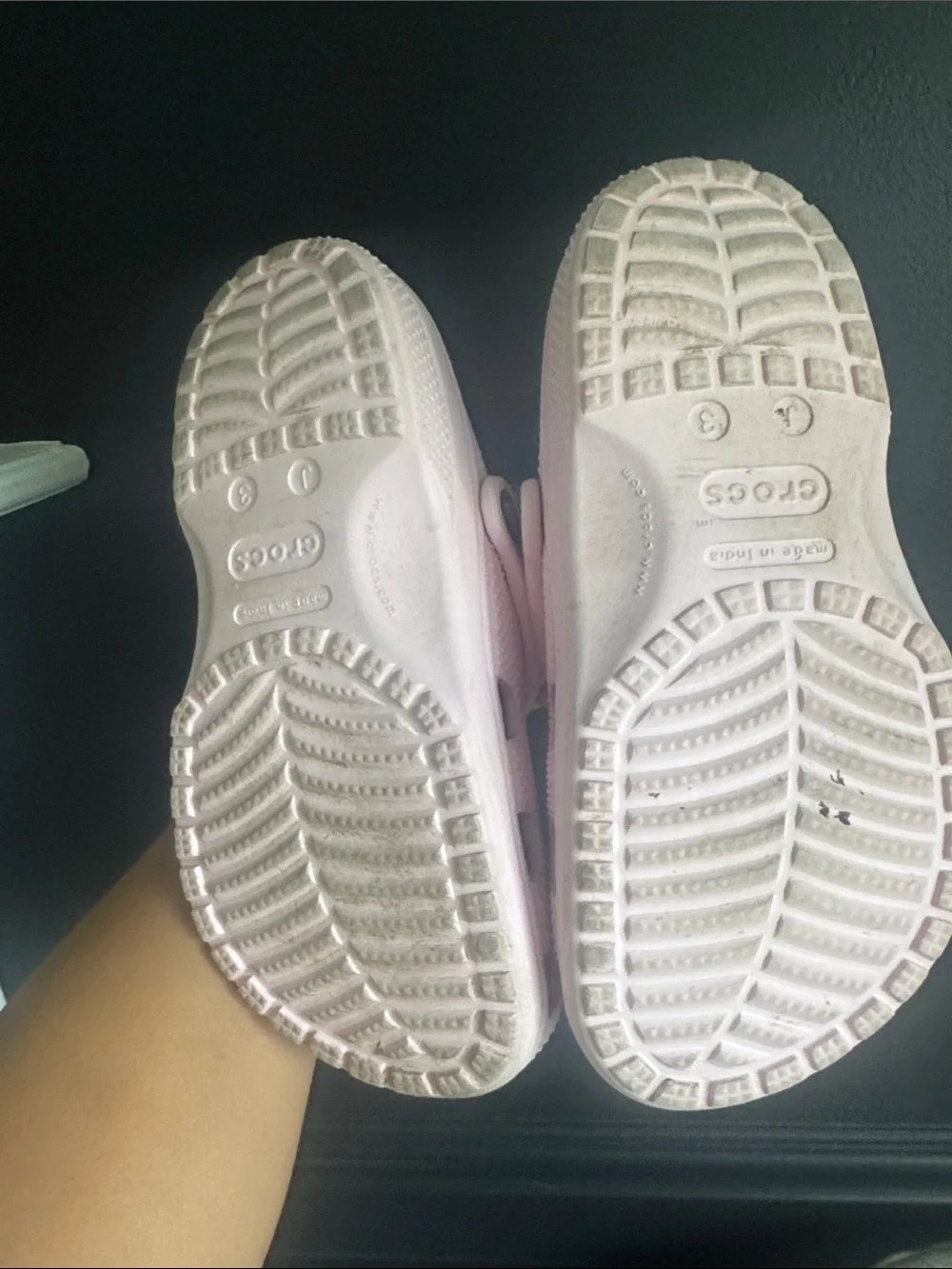 Kid Girl Crocs- Light Pink
